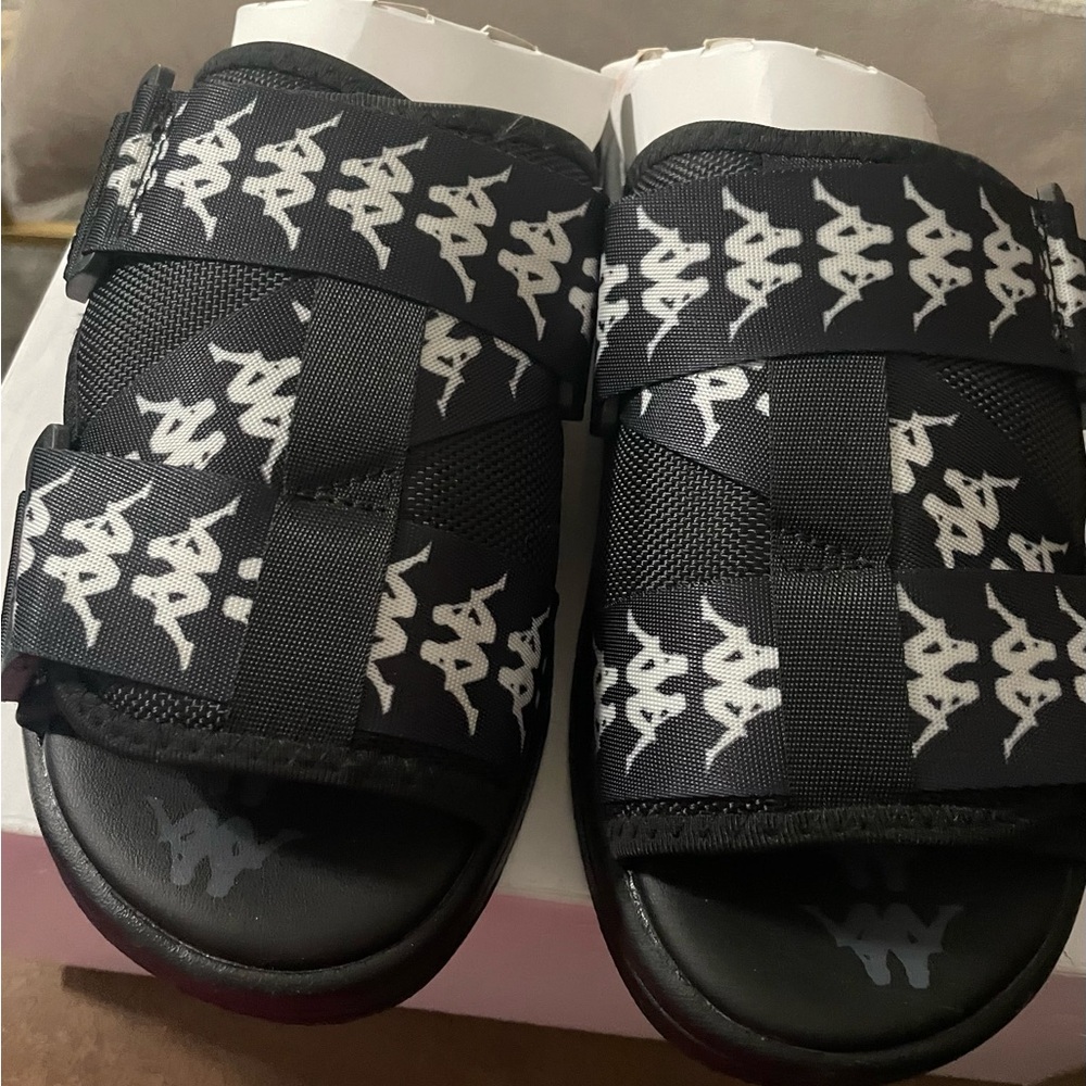 Kappa 222 Banda Mitel 1 Black/white Sz 7